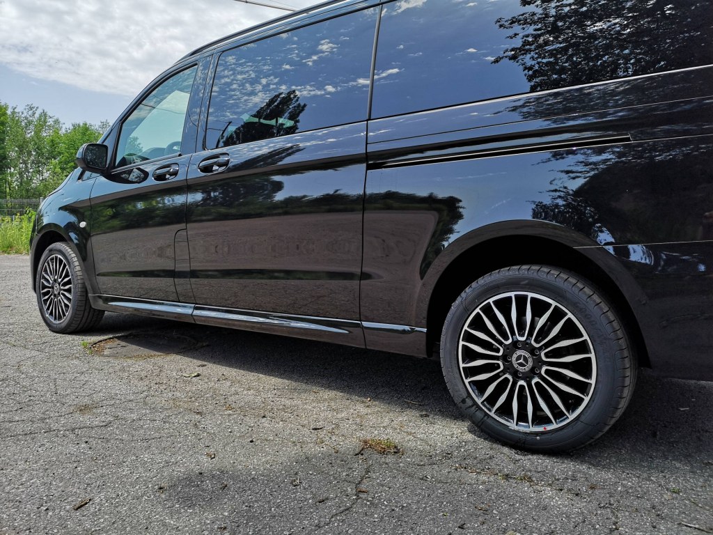 Bas-de-caisse-Mercedes-Classe-V-Vito-W447-ST-Line-Châssis-Long-Double