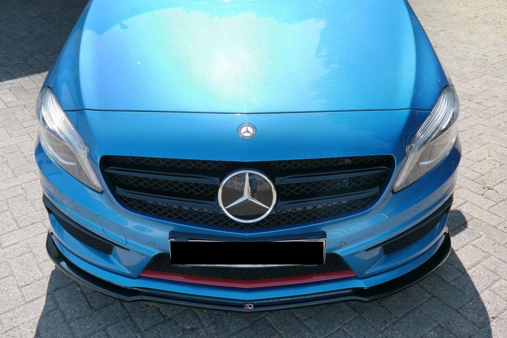 Grilles de pare choc avant noir brillant adaptable sur Mercedes