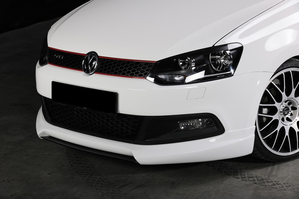 PARE CHOC AVANT LOOK WRC POUR VW POLO 6R (09-14) + VW POLO 6C (14-17) -  COMPLET AVEC GRILLES NOIR BRILLANTES