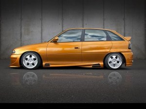 ¨Bas de caisse Opel ASTRA F