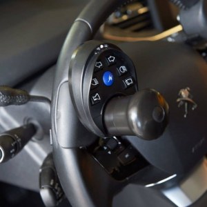 Conduire avec les commandes au volant