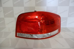 Feu arrière droite rouge pour Audi A3 8P 2003 à 2008 3 portes