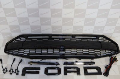 Calandre style Raptor noir brillant avec 3 leden haut et 2 en bas Ford Transit Custom 2024+