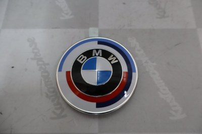 Logo de capot avant BMW 50ème Anniversaire – 82 mm – OEM