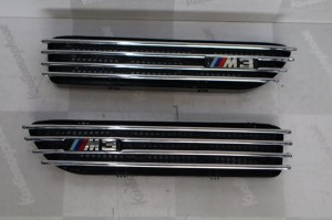 Grilles d’ailes BMW M3 E46 Noir et chrome OEM avec logos M3