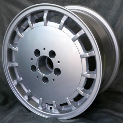 Pack 4 jantes 16 pouce grise look Mercedes 190 W201 EVO 1