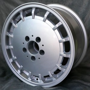 Pack 4 jantes 16 pouce grise look Mercedes 190 W201 EVO 1