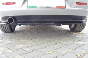 LAME CENTRAL ARRIÈRE SPLITTER ALFA ROMEO 159 (avec barre verticale)