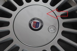 Cache-moyeu gris pour jante style Alpina 
