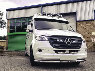 Mercedes Sprinter (2018+) Projecteurs à LED de calandre hautes performances Triple-R 750 Elite